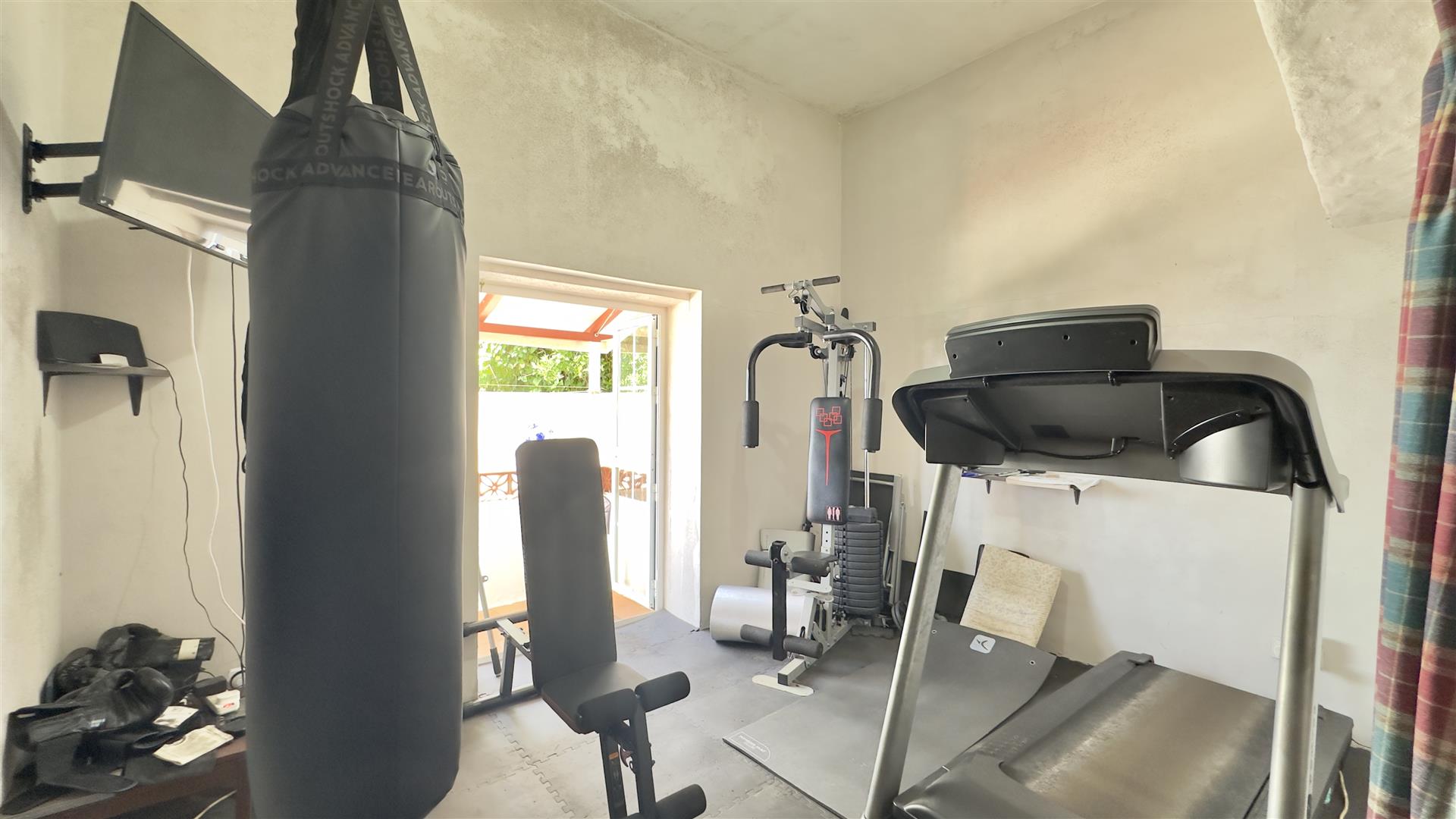 Image of House - 5 Bedrooms - 4 Bathrooms for Sale in Other South District-Gibraltar, Image 33